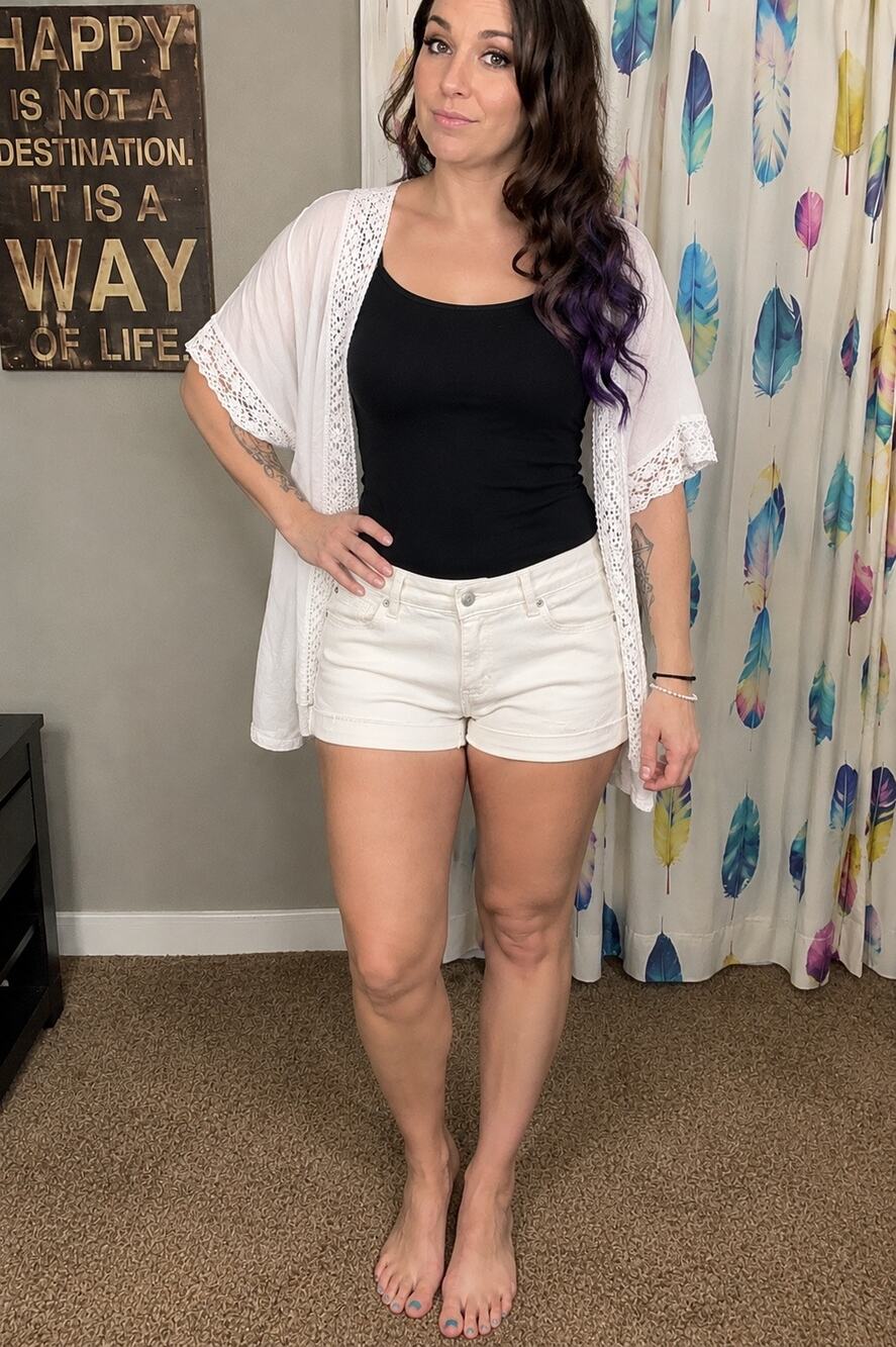 True Craft White Mid Rise Rolled Cuff Denim Shorts Size 15